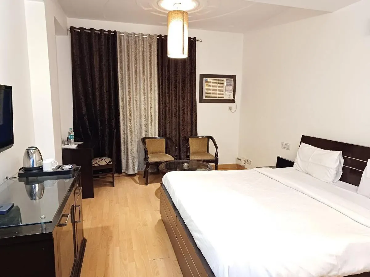 גורגאון Skylark Hotel By Gabrian Hotels